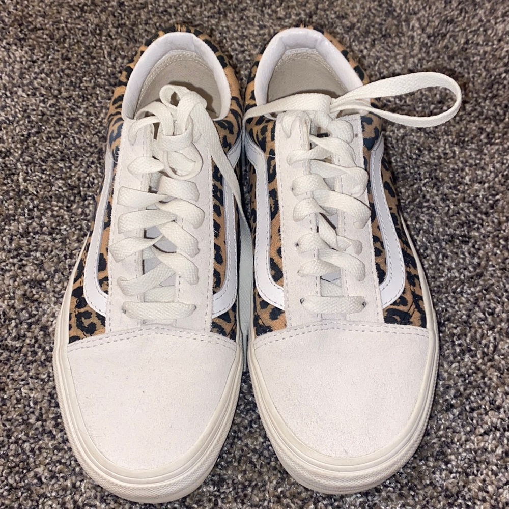 VANS , size - us men 5.5 , women’s 7